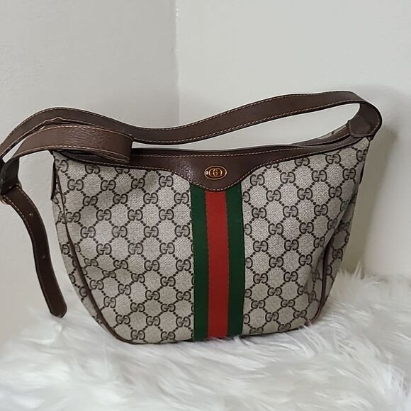 💯Authentic  Gucci Shoulder Bag with Cherryline 🍀 - Picture 1 of 14